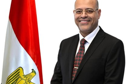 وزير العمل يحذر من صفحات وهمية تدعي تسجيل بيانات "العمالة غير المنتظمة"