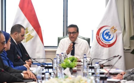 وزيرالصحة يعقد اجتماعًا لمتابعة مستجدات المشروع القومي لإنهاء قوائم الانتظار الخاصة بزرع النخاغ