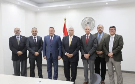 وزير التعليم العالي يستقبل وفد جامعة فيرجينيا تك لبحث التعاون المشترك 