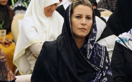 عائشة القذافي تناشد الرئيس اللبناني الإفراج عن شقيقها هانيبال