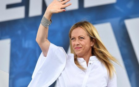 رئيسة وزراء إيطاليا تصل السعودية لمناقشة زيادة التبادل التجاري