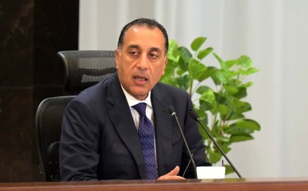 رئيس الوزراء: 305 شاحنات محملة بـ 4200 طن من المساعدات الإنسانية الشاملة و11 سيارة إسعاف