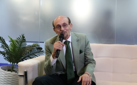 محمد صبحي في ندوة الفتوى والدراما بمعرض الكتاب