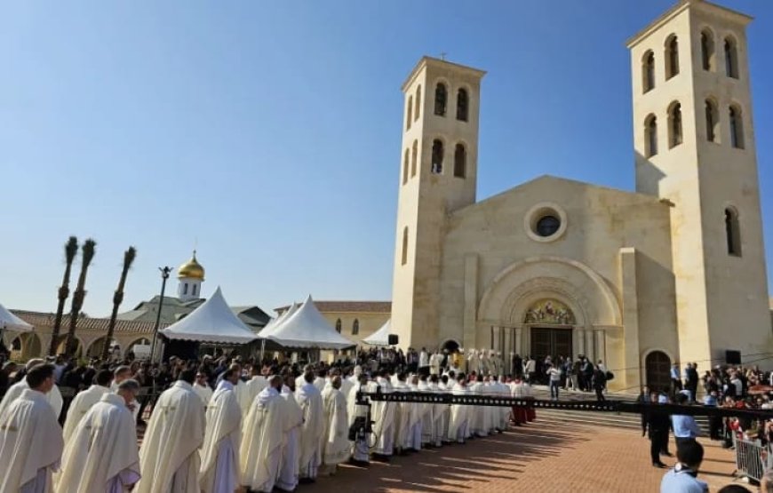 الاردن يفتتح أكبر كنيسة بالشرق الأوسط قرب مغطس المسيح