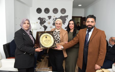 وزيرة الثقافة والفنون الليبية تزور جناح ليبيا في معرض الكتاب وتلتقي بشركة IPR بالقاهرة