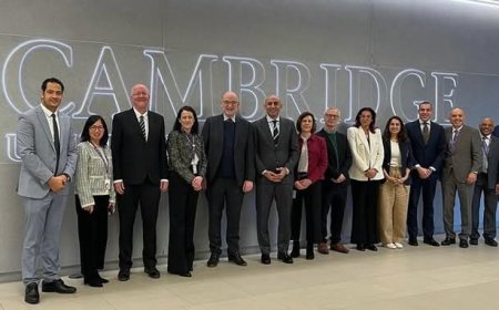 وزير التعليم في جامعة كامبريدج لتعزيز التعاون في التعليم الفني