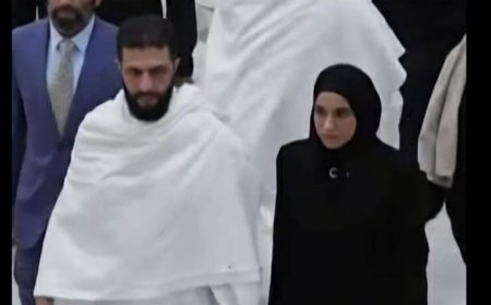 أول ظهور علني لزوجة أحمد الشرع خلال مناسك العمرة