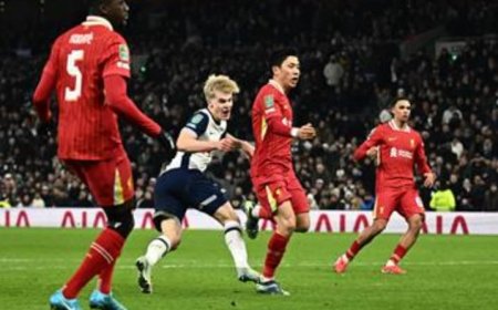 ليفربول يستضيف توتنهام في إياب نصف نهائي كأس رابطة المحترفين على ملعب أنفيلد