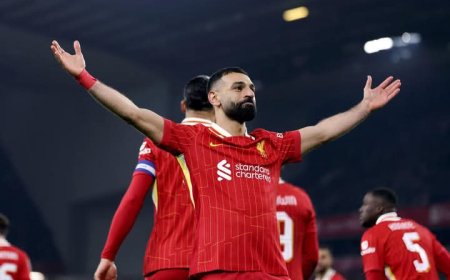 صلاح يتألق ويقود ليفربول إلى نهائي كأس الرابطة برباعية نظيفة