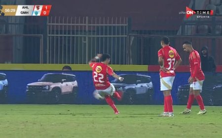 «الأهلي بـ10 لاعبين يهزم غزل المحلة بهدف «عاشور» ويعتلي صدارة الدوري مؤقتًا»