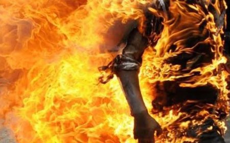 وفاة موظف بالأزهر بعد إشعال النار في جسده بسوهاج.. التحقيقات تكشف التفاصيل