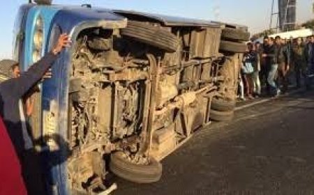 إصابة 23 شخصًا في حادث انقلاب ميني باص بطريق بلبيس - السلام بالشرقية
