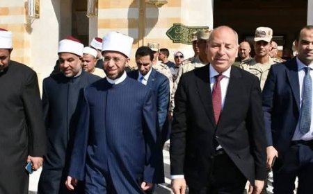 وزير الأوقاف ومحافظ القاهرة في جولة تفقدية لمسجد السيدة نفيسة استعدادًا لشهر رمضان
