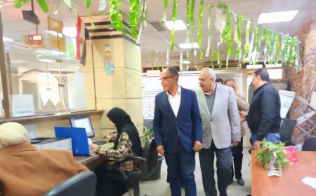 نائب محافظ القاهرة للمنطقة الجنوبية يتابع إجراءات التصالح وخدمات المركز التكنولوجي بالمعادي