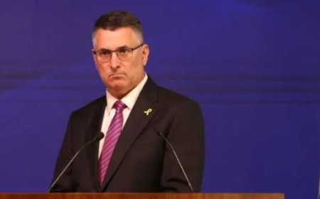 إسرائيل تعلق دخول المساعدات إلى غزة، وحماس تصف القرار بأنه «جريمة حرب»