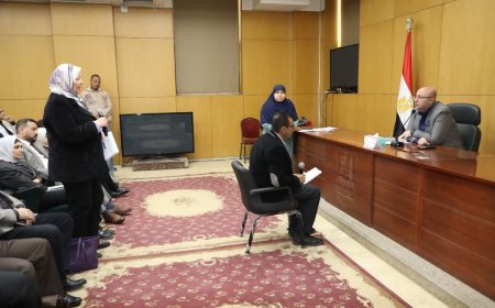 محافظ بني سويف يوجه بحلول فورية لدعم الفئات الأكثر احتياجًا خلال لقائه الأسبوعي بالمواطنين