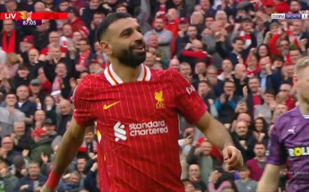 محمد صلاح يصبح ثالث هدافي ليفربول عبر التاريخ برصيد 243 هدفًا