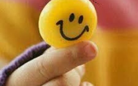 قوة الابتسامة: سر السعادة والسلام الداخلي