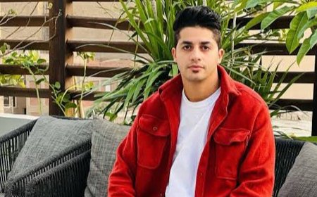 مصطفى عنبة يكشف موقفًا مؤثرًا في طفولته: «موظفة اشترت لي الحذاء ونفسي أشكرها»