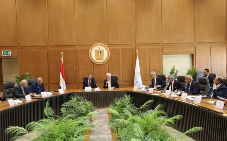وزير التعليم العالي يترأس اجتماع مجلس أمناء جامعة الزقازيق الأهلية بحضور محافظ الشرقية