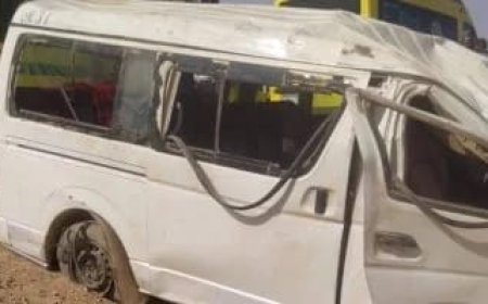 إصابة 22 شخصاً في إنقلاب ميكروباص بالفيوم