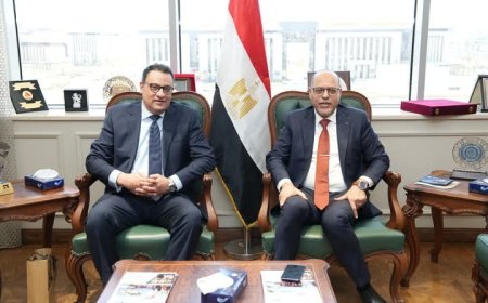 وزير العمل يستقل سفير جمهورية التشيك للتباحث في الملفات المشتركة