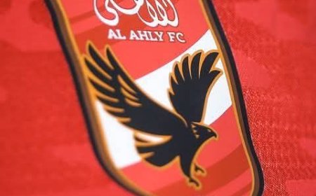 مفاجآت في قائمة الأهلي أمام الهلال.. غياب علي معلول وظهور جراديشار لأول مرة