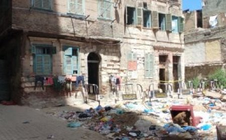 مصرع أسرة في إنهيار عقار بمنطقة جمارك الإسكندرية