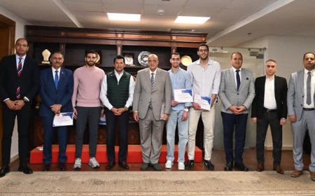 إنجاز عالمي مشرف.. وزير الشباب والرياضة يكرّم أبطال سلاح السيف بعد حصد ذهبية العالم