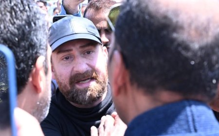 انهيار نضال الشافعي في وداع زوجته هند محمد علي وسط حضور نجوم الفن