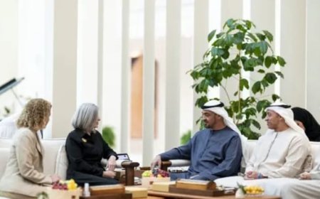 محمد بن زايد يلتقي وفدًا من الكونغرس الأمريكي لبحث الأمن الإقليمي والتعاون المشترك