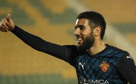 سيراميكا كليوباترا يكشف تفاصيل إصابة أحمد قندوسي القوية بعد تدخل ياسين الملاح