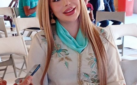 في مهرجان بابل للفنون: سارة طالب السهيل توقّع «العنف والهوية الضائعة» وتدعو لاستعادة الإنسان من رماد العنف