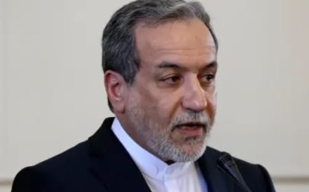 عراقجي في موسكو يحمل رسالة خامنئي إلى بوتين وسط تصاعد المفاوضات النووية مع واشنطن