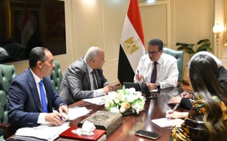 دعم غير مسبوق للأطباء.. «عبدالغفار» يعلن تحمل الدولة تكلفة الدراسات العليا والبورد المصري