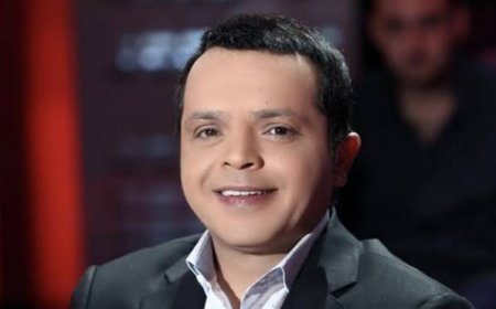 محمد هنيدي ينزعج من معجب صوّره بدون إذن: «أنت كده هتزعلني»