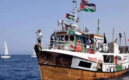 هجوم بطائرة مسيّرة على سفينة ضمن «أسطول الحرية» المتجه لـ غزة.. واستغاثات وسط المياه الدولية قبالة مالطا