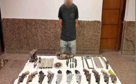 ضبط عنصر إجرامي يدير ورشة لتصنيع الأسلحة النارية داخل منزله بالفيوم
