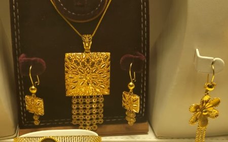 الذهب يواصل التراجع محليًا رغم ارتفاعه عالميًا.. والجنيه الذهب يهبط إلى 37200 جنيه