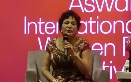 لبلبة تطلب الوقوف دقيقة حداد على روح وليد مصطفى خلال ندوة تكريمها بمهرجان أسوان لسينما المرأة