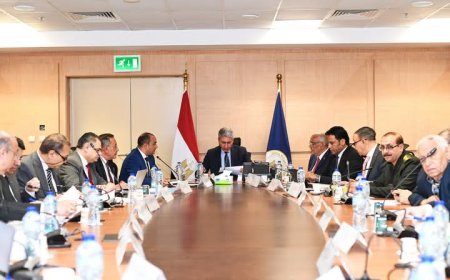 قرارات حاسمة من وزير السياحة والآثار: دخول المتاحف مجانًا للمصريين وتطوير شامل لـ15 موقعًا أثريًا