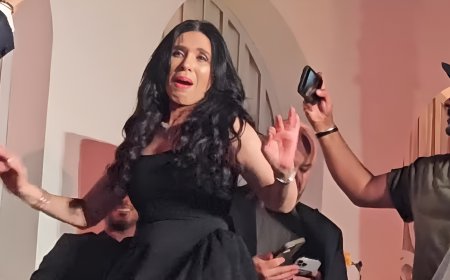 دينا بين العزاء والفرح في نفس اليوم.. ترقص في زفاف رنا رئيس بعد دقائق من مواساة كارول سماحة