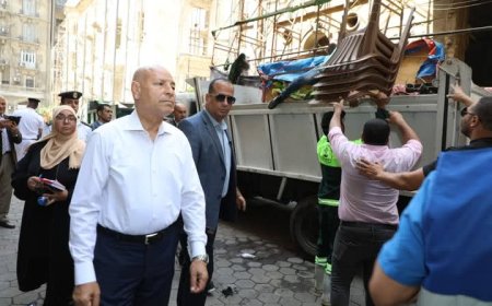 محافظ القاهرة يقود حملة مفاجئة لرفع الإشغالات وغلق المقاهي المخالفة بمحيط النادي الدبلوماسي