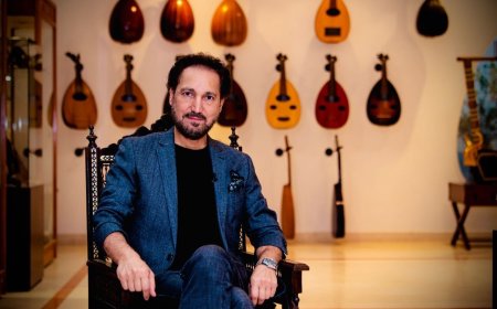 لوحات نصير شمة تتحول إلى أزياء عالمية: تجربة فنية غير مسبوقة تنطلق من دبي إلى عواصم الموضة