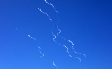 الحوثيون: استهدفنا مطار بن غوريون بصاروخ باليستي فرط صوتي