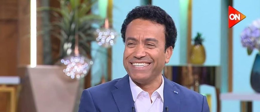 سامح حسين وأسرته في ضيافة منى الشاذلي ببرنامج معكم
