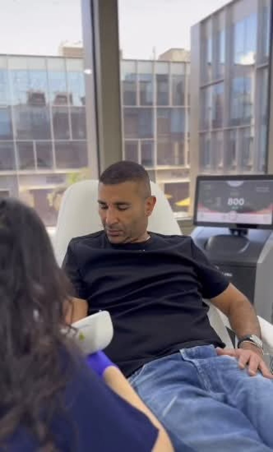أحمد سعد يبدأ رحلة جديدة: إزالة «التاتو» من أحسن قرارات حياتي