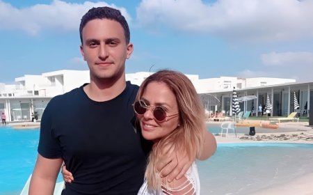 ياسين السقا يحذف صور والدته مها الصغير بعد أنباء زواجها من طارق صبري