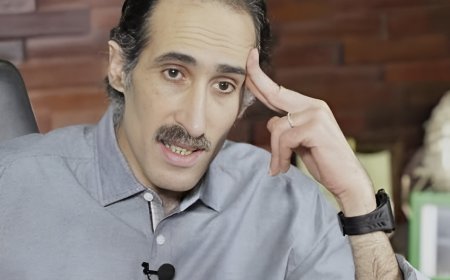 مجدي الجلاد ينتقد تضارب التصريحات الحكومية حول الزلازل.. «نخاف ولا نطمن؟!»