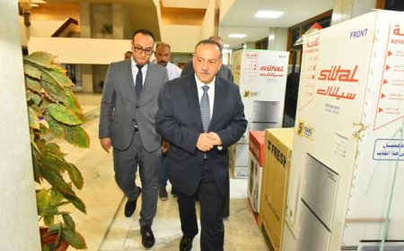 محافظ أسيوط يواصل دعم الأسر الأولى بالرعاية ويوزع أجهزة عرائس بمشاركة مجتمعية